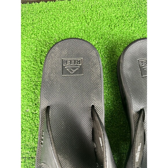 REEF Men's Black  Flip Flops Sandals Size 16 Bottle‎ Opener - Picture 2 of 6